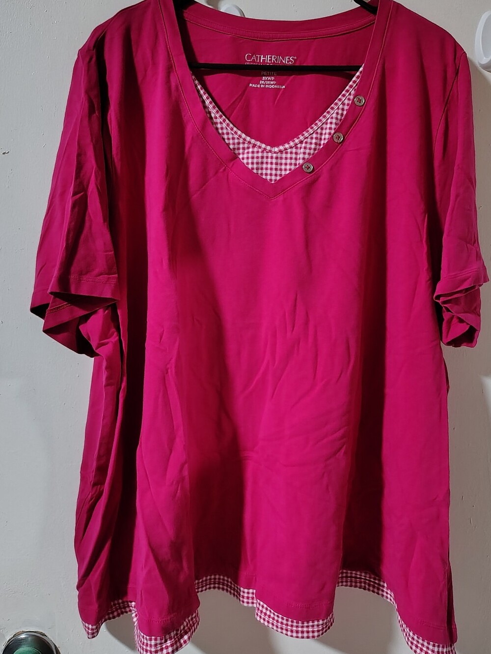 Catherines Hot Pink V-Neck Short Sleeve Top with Gingham Trim